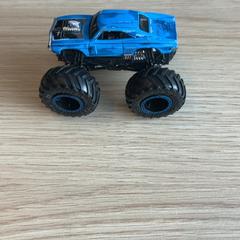 Hračkárske auto auto, ako bolo nahlásené Pathé Groningen pomocou iLost