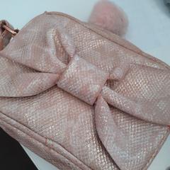 Handtasje DElilah, som rapportert av Centraal magazijn ved bruk av iLost