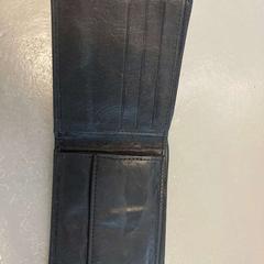 Lommebok kleur zwart, som rapportert av Gemeente Brummen ved bruk av iLost