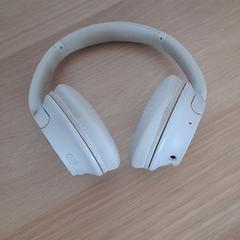 Headphones, as reported by IKEA Praha – Zličín using iLost