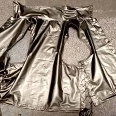 Blusa Black, ha sido reportado por Mövenpick Hotel Amsterdam City Centre con iLost