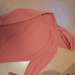 Sudadera con capucha boa rouge, ha sido reportado por TCL con iLost