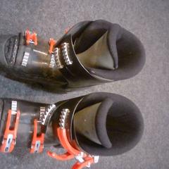 Skischoenen, gisa salatu by SnowWorld Landgraaf iLost erabiliz