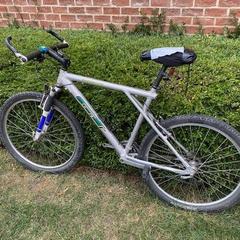 Bicicleta de montaña GT, segundo informou Gemeente Zonhoven usando iLost