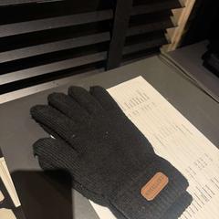 Handschuhe, gemeldet von Hotel V Frederiksplein über iLost