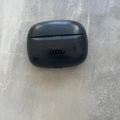 Airpods-deksel, som rapportert av RRReis Arriva Achterhoek-Rivierenland ved bruk av iLost
