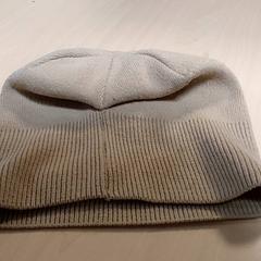 Vêtements - Muts beige, a été signalé par Regio Oost-Vlaanderen utilisant iLost