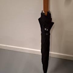 Umbrella, as reported by IKEA Paris - Italie Deux using iLost