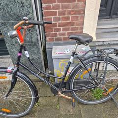 Bicicleta feminina, segundo informou Gemeente Roermond usando iLost