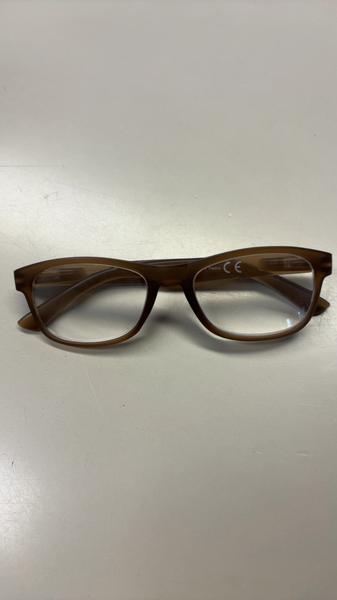 Glasses bruin
