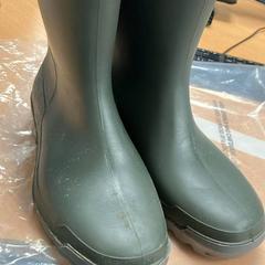 Botas, segundo informou Sheraton Brussels Airport Hotel usando iLost