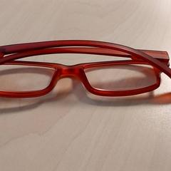 Glasögon, rapporterat av Regio Oost-Vlaanderen med iLost