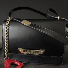 Zwarte handtas, iLost'a bildirildiği gibi