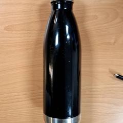 Láhev na vodu, jak nahlášeno Plexus pomocí iLost