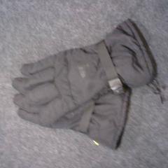 Eskularrua nomad, gisa salatu by SnowWorld Landgraaf iLost erabiliz