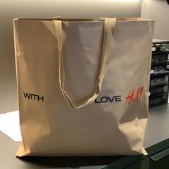 Bag Paper, como reportado por MEININGER Hotel Bremen Hauptbahnhof utilizando o iLost