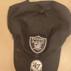 Mütze Raiders, gemeldet von Pathé Schiedam über iLost