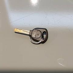 鍵 がiLostで Regio Oost-Vlaanderen によって報告されました