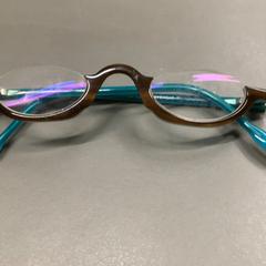 Szemüveg kinder bril, amint azt IKEA Haarlem az iLost segítségével jelentette.