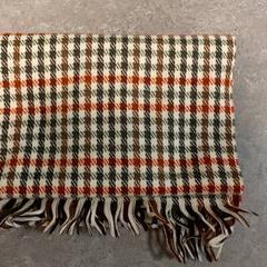 Vestiario - Sjaal, come riportato da Centraal magazijn utilizzando iLost