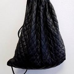 Borsa, come riportato da Hermes Eindhoven utilizzando iLost