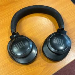 Auriculares, ha sido reportado por Arriva Achterhoek-Rivierenland con iLost