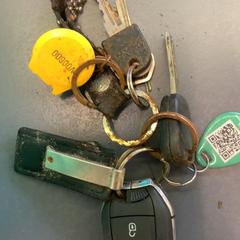 Klíčenka, jak nahlášeno Eindhoven Airport pomocí iLost