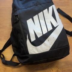 Sac à dos, a été signalé par GVB utilisant iLost