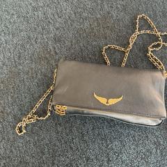 Väska, rapporterat av Breng Arnhem med iLost