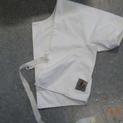Kleding scherm vestje, zoals gemeld door Gemeente Leopoldsburg met iLost