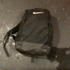 Zaino Zwart, nike, come riportato da Café Leentje utilizzando iLost