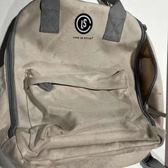 Sac - wit, a été signalé par Centraal magazijn utilisant iLost