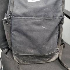 Plecak Ahnet, zgłoszono przez Connexxion Amstelland-Meerlanden Schiphol Noord przy użyciu iLost