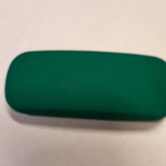Glasses case with glasses, as reported by Qbuzz ZHN using iLost