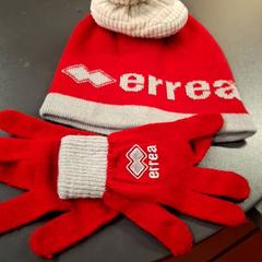 Handschuh bonnet +gant, gemeldet von IKEA Paris Nord Roissy über iLost