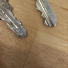 Chaves metal, segundo informou IKEA Valladolid usando iLost