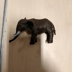 Olifant, como reportado por IKEA Zwolle utilizando o iLost
