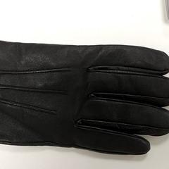 Kläder - Handschoenen, rapporterat av Regio Antwerpen - Brussel med iLost