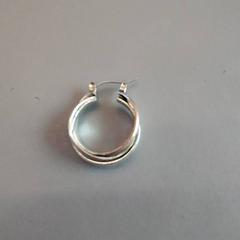 Boucle d'oreille, a été signalé par IKEA Nantes utilisant iLost