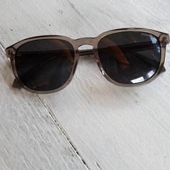 Sonnenbrille Lichtgrijs/bruin, gemeldet von DierenPark Amersfoort über iLost