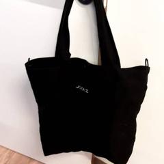 Väska, rapporterat av Qbuzz ZHN med iLost