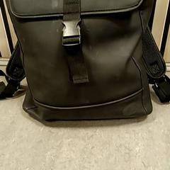 Motxilla, segons ha informat U-OV Amersfoort mitjançant iLost