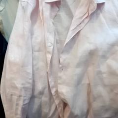 Pink blouse, som rapportert av Leonardo Royal Hotel Amsterdam ved bruk av iLost