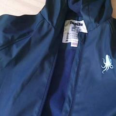 Chaqueta de chuvia regenjas, segundo informou Het Spoorwegmuseum usando iLost