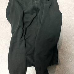 Oblečení - Gilet Zwart, jak nahlášeno Regio Oost-Vlaanderen pomocí iLost