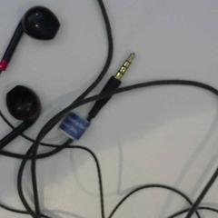 İLost kullanarak Relais Azalys tarafından bildirildiği gibi Kulaklıklar