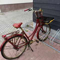 Rode Batavus  damesfiets, iLost-i jakinarazi zaion moduan