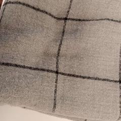 Schal grijs met zwarte ruit, gemeldet von HU Amersfoort über iLost