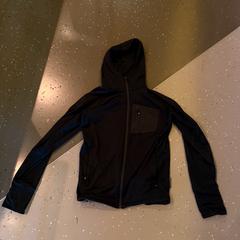 Jackets BLACK, as reported by Room Mate Bruno using iLost