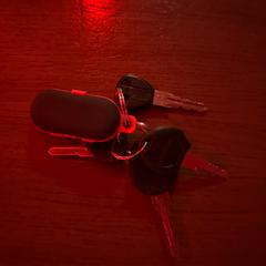 Keys, a été signalé par Club Nyx/Exit Café utilisant iLost